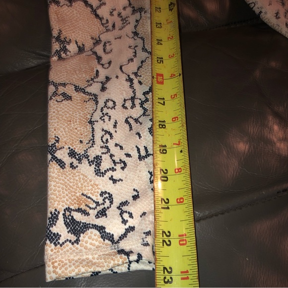 All Fenix || NWT || Anthropologie Brand White Python 7/8 Leggings - Picture 6 of 11